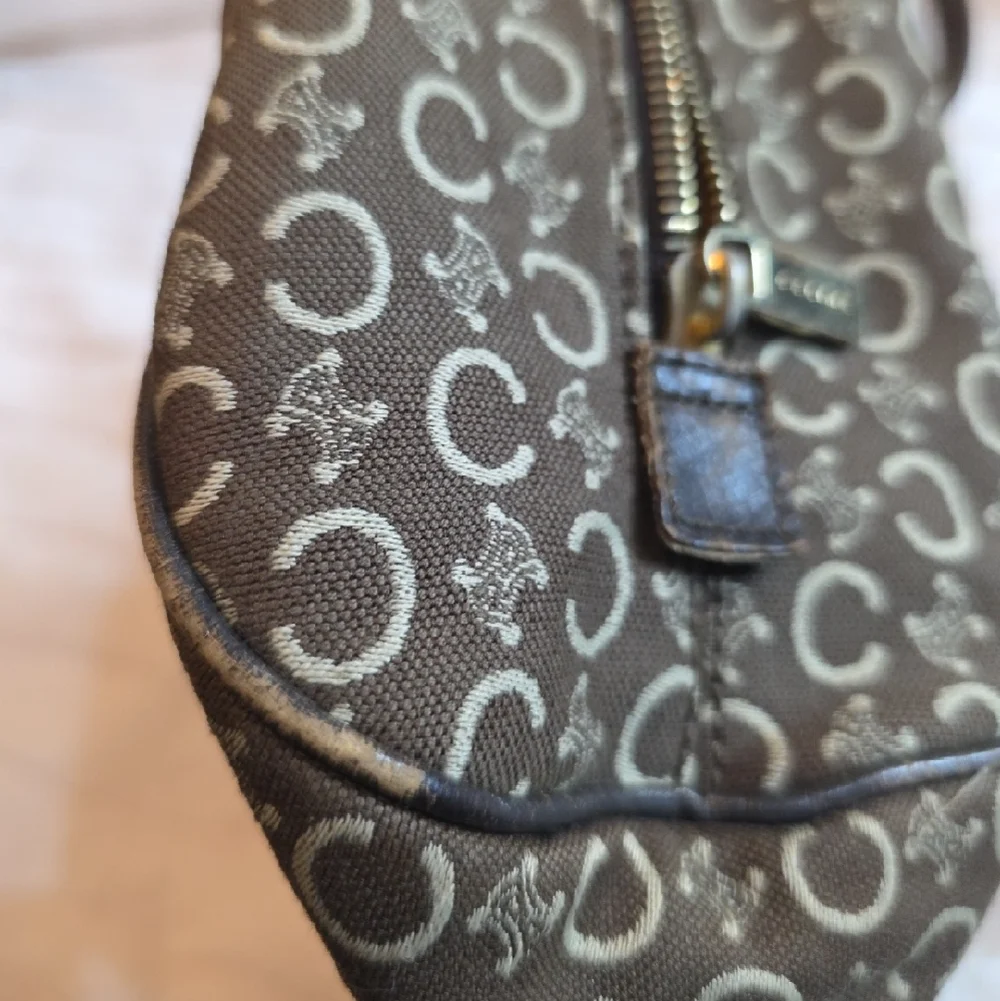 Vintage Celine Tote Handbag in Brown and Cream - Picture 7 of 11